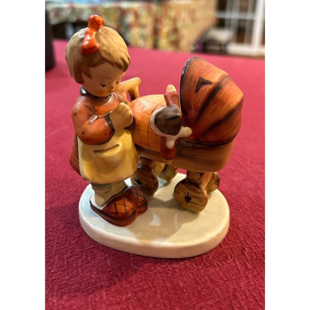 HUMMEL GOEBEL FIGURINE #67 DOLL MOTHER GIRL /W DOLL & STROLLER